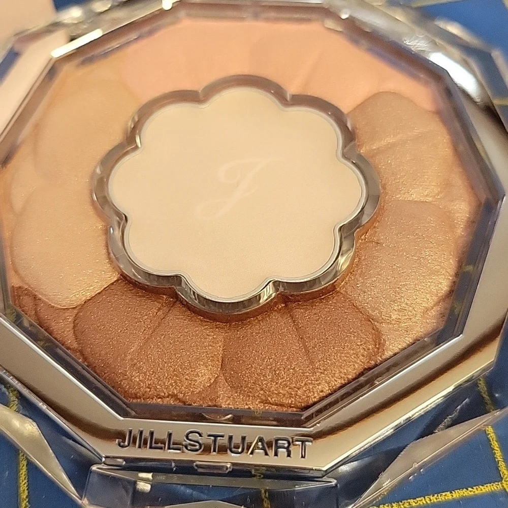 Jill Stuart Bloom Couture Eyes Eyeshadow Palette - 01 Jasmine Latte New In Box
